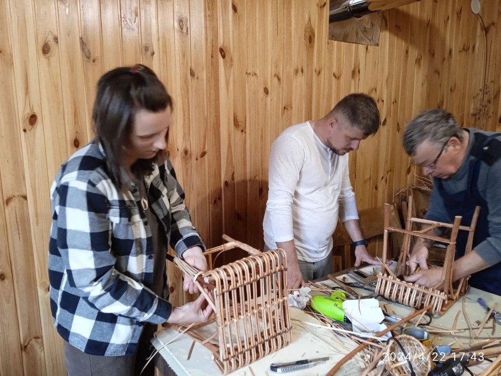 Відродження народних ремесел для розвитку екологічних спільнот, громад та ВПО