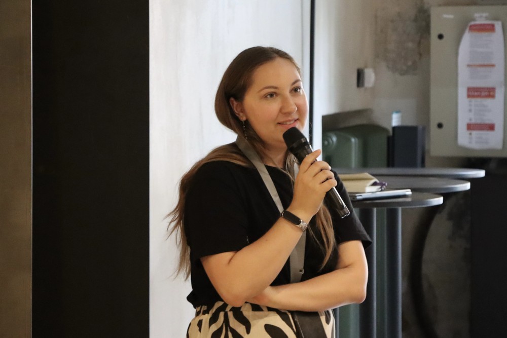 Авт._Ганна Хрякова_ Фінісаж виставки_07.09(12).webp